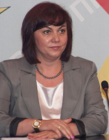 Нинова поиска Борисов в парламента, ГЕРБ не й го даде