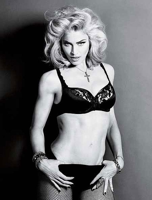 Мадона се разголи за сп. Interview