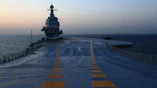 Двата действащи самолетоносача на Народноосвободителната армия на Китай НОАК излязоха