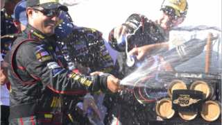 Монтоя с първа победа на Тойота Сейв Март 350