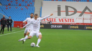 Българският национал Страхил Попов игра цял мач за своя Хатайспор