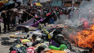 Жителите на град Икике в Чили в знак на протест