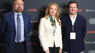 Бивши и настоящи футболисти деятели и хора от други обществени