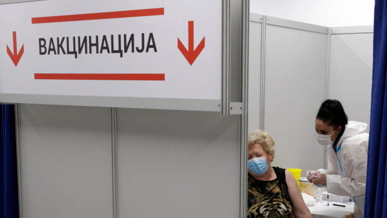 В Сърбия предлагат опция за локдаун заради Омикрон, епидемиологът Предраг