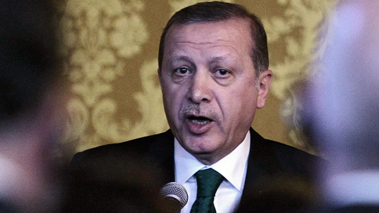 Италия разследва сина на Ердоган за пране на пари 