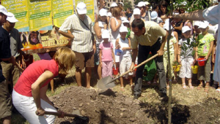 ГЕРБ подари зелена алея на бургаския квартал „Меден рудник” 