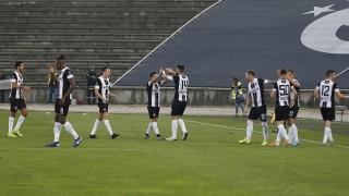 Локомотив Пловдив ще преотстъпи десния бек Мустафа Абдулахи и халфа