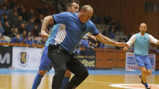 Бившият треньор и футболист на Левски Емил Велев сподели очакванията