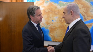 Блинкън от Израел призова арабските страни за натиск върху "Хамас" 