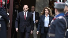 С тържествена церемония Радев напусна сградата на президентската институция 
