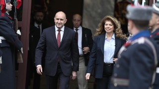 Тържествена церемония и в присъствието на граждани и официални лица