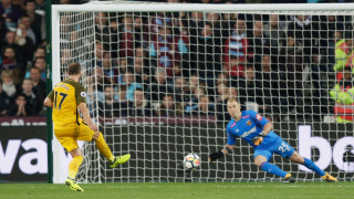 Националът на Англия Джо Харт бе ограбен близо до тренировъчната