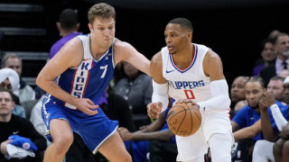 Баскетболната ни звезда Александър Везенков вкара осем точки и спечели