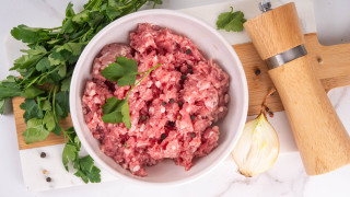 Обожаваме почти всякакви ястия с кайма от традиционните мусака