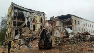 Трима души са ранени при руски въздушен удар по Славянск