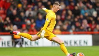 Вратарят на Манчестър Юнайтед Дийн Хендерсън най вероятно ще продължи