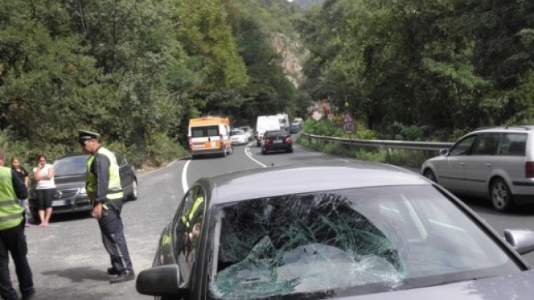 Боян Петров е контактен, поиска "нещо за ядене"