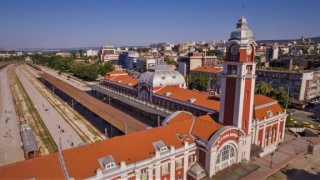 Рецидивисти откраднаха около 200 метра жилен кабел от железопътната инфраструктура