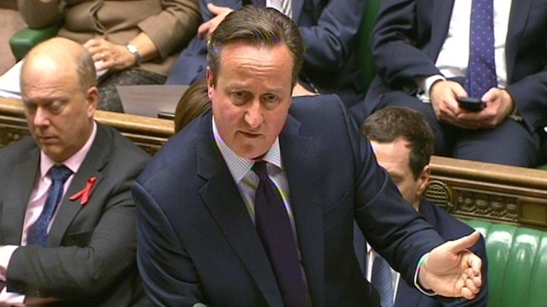 Камерън убеждава парламента да позволи въздушни удари в Сирия
