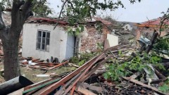 Доброволци и институции помагат в село Лъвино след разрушителния смерч