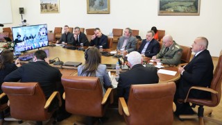 За споделено решение за коронавируса призоваха световни лидери във видеовръзка