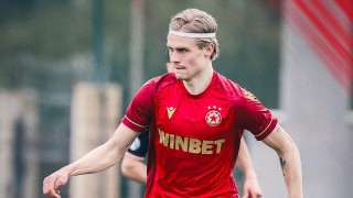 Норвежецът Улаус Скаршем ще започне от първата минута в предстоящото