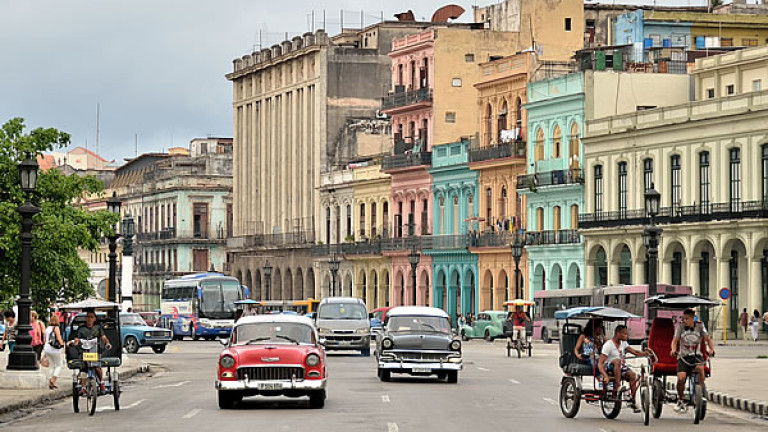 Докато западни банки се изтеглят от Русия - 3 руски банки ще открият филиали в ... Куба