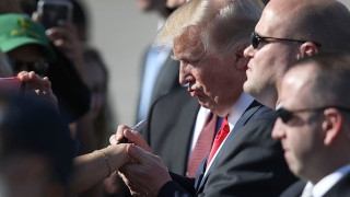 Президентът на САЩ Доналд Тръмп прекарва зимната си ваканция в курортния