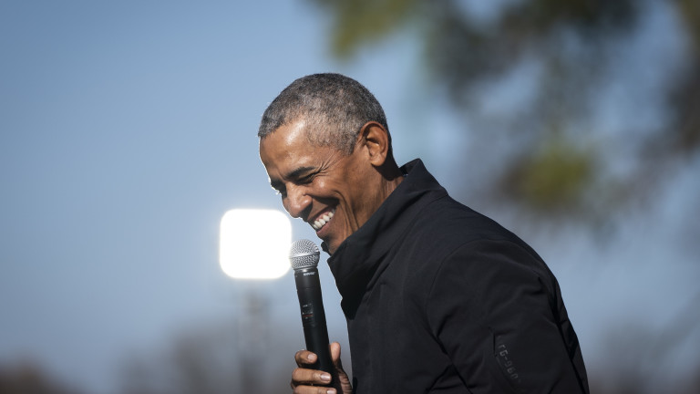 Какво си пее Барак Обама под душа