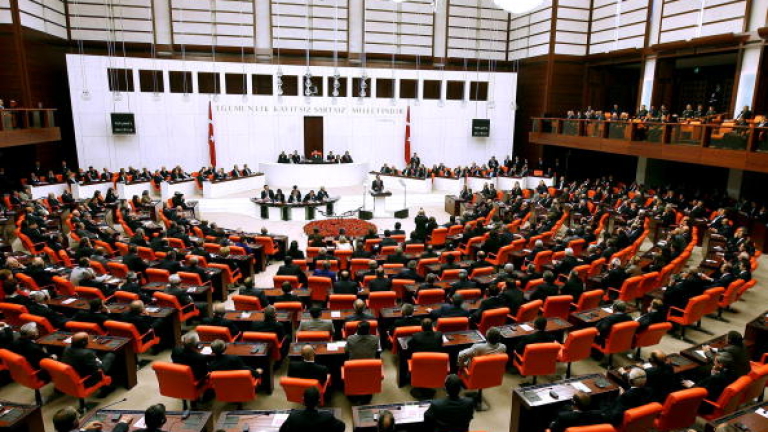 Турция все още работи по отговор срещу резолюцията на Германия за арменския геноцид