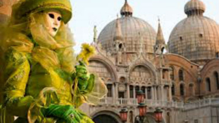 Карнавалът във Венеция чупи рекорди (СНИМКИ)