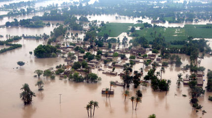 Повече от 20 загинали и 100 ранени при наводнения в Пакистан 
