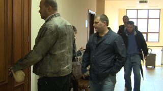 Съдят "чуковете" на Таки чак наесен