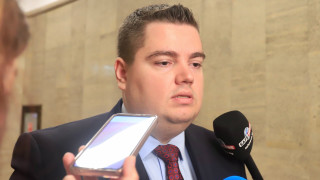 Председателят на Комисията по правни въпроси и депутат от коалицията