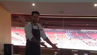 Българин в кухнята на Манчестър Юнайтед!