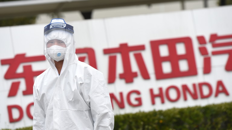 Китай регистрира нови 78 случая на смъртоносния коронавирус. Почти всички