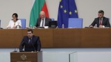 Депутатите в спор за спонтанния аборт на властта
