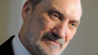 Полша: Авиокатастрофата под Смоленск е тероризъм