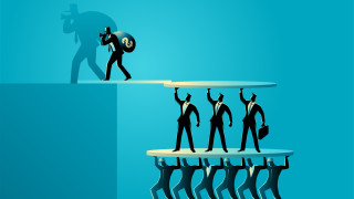 Испанските власти заявиха че са арестували мъж обвинен в ръководене