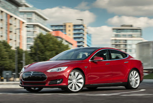 Tesla прави електромобилите си по-бързи и издръжливи