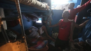 Мъж бе открит обесен в килията си в затвор в