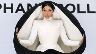 Звездата от New England Patriots на NFL Стефон Дигс за първи