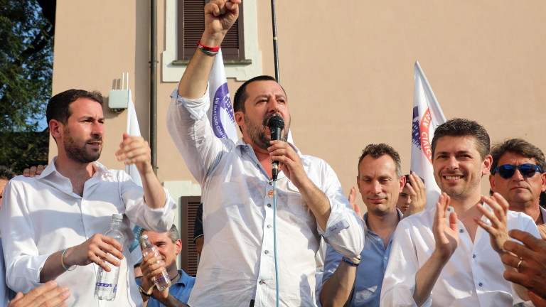 Вътрешният министър на Италия Матео Салвини защити предложението си държавата