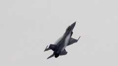 Изтребител Ф-16 се разби в Калифорния