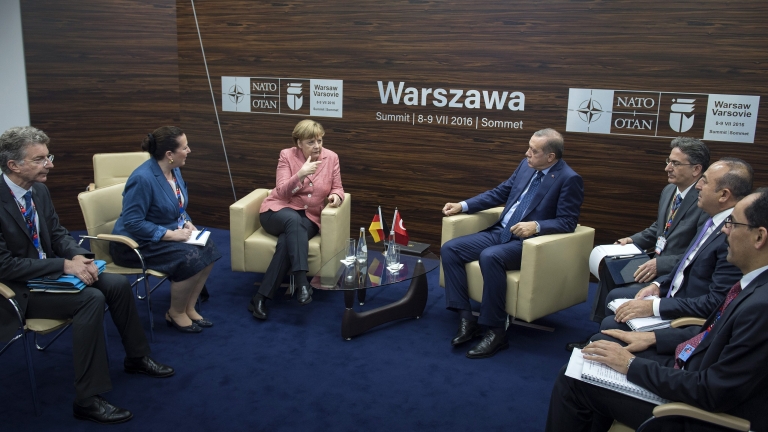 Остават различията между Германия и Турция след разговори между Меркел и Ердоган