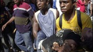 700 души затрупани под рухнало училище в Хаити