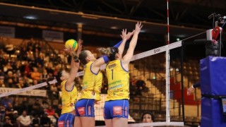 Волейболистките на Марица загубиха с 1 3 гейма гостуването си на