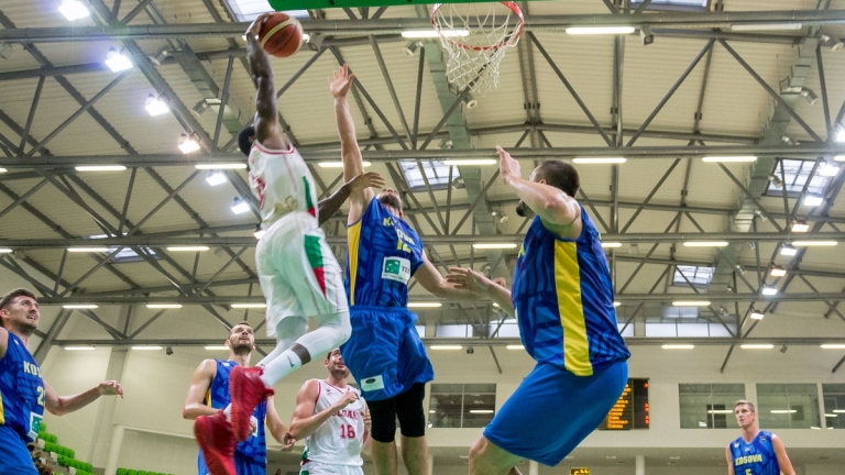 Победа за баскетболистите ни в Косово