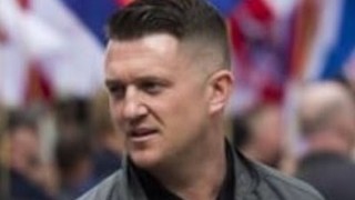 Британският крайнодесен и антиислямски активист Стивън Яксли Ленън по известен с псевдонима Томи