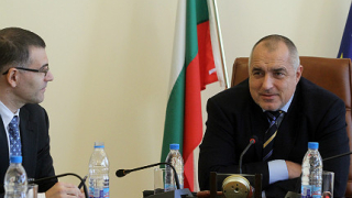Борисов поговори на министрите за Станишев